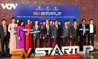 Premier vietnamita urge a promover la aspiración de emprendimiento e innovación de la juventud