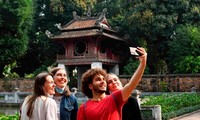 Vietnam hacia el cumplimiento de la meta anual de turistas extranjeros al país