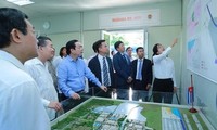 Viceprimer ministro de Vietnam visita el parque industrial ViMariel en Cuba