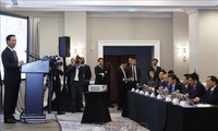 Mesa redonda de conexión de empresas y localidades vietnamitas y estadounidenses