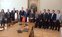 Vietnam y Polonia fortalecen relaciones tradicionales de amistad