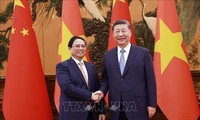 Primer Ministro de Vietnam sostiene encuentro con Xi Jinping