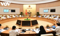 Premier vietnamita preside reunión gubernamental sobre elaboración de leyes en julio