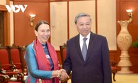 Máximo líder  de Vietnam se reúne con la presidenta del Senado australiano