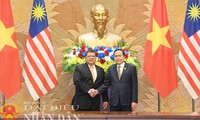 Dirigentes del Parlamento de Vietnam y Malasia sostienen conversaciones