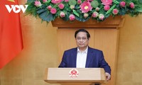 Primer ministro de Vietnam urge a desplegar con eficacia racionalización del sistema político