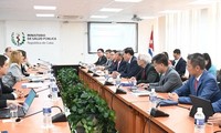 Vietnam y Cuba fortalecen la cooperación sanitaria con énfasis en biotecnología