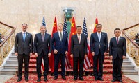 Estados Unidos y China retoman negociaciones para aliviar tensiones comerciales