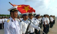 พิธีมอบรางวัลการประกวดประพันธ์กวีและเพลง “นี่คือทะเลเวียดนาม”