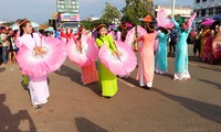 ชุดภาพถ่ายเกี่ยวกับเทศกาลบุญบั้งไฟจากท่าน Nguyễn Văn Tẹo