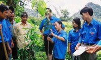 การเสวนาเกี่ยวกับโครงการเลือกปัญญาชนรุ่นใหม่ 500 คนเป็นการนำร่อง