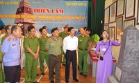 งานนิทรรศการ “หว่างซา เจื่องซาของเวียดนาม-หลักฐานทางประวัติศาสตร์และนิตินัย” ณ จังหวัดห่านาม