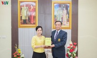 พิมพ์จำหน่ายหนังสือเกี่ยวกับประธานโฮจิมินห์เป็นภาษาอังกฤษในประเทศไทย