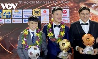 หว่างดึ๊กและกิมแทง​คว้ารางวัลนักเตะยอดเยี่ยมหรือ Golden Ball ประจำปี 2023