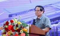 พิธีวางศิลาฤกษ์ก่อสร้างและเปิดใช้โครงการสำคัญๆทั่วประเทศ
