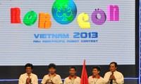 Lac Hong University wins Robocon Vietnam 2013