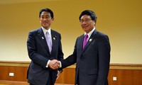 Vietnam strengthens ties with ASEAN, partners