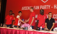 Vietnam-Arsenal friendly match kicks off