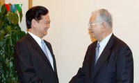 Prime Minister Dung seeks Japan’s greater economic ties and aids 