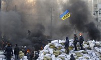 Ukrainian President agrees to non-political coalition government