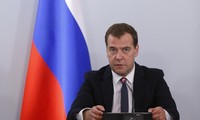 Russia promises to provide gas for Ukraine once debts repaid