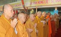 Buddhists pray for peace in East Sea