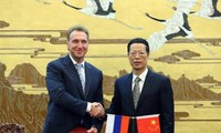 China, Russia to promote mutual investment