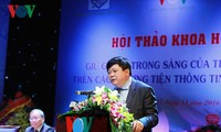 Seminar seeks to preserve Vietnamese language's nature on media