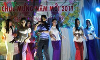 Vietnamese students in Cambodia welcome Lunar New Year