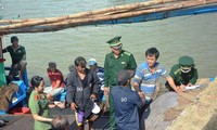 2 Filipino fishermen saved in Phu Yen