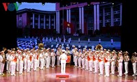 President: Vietnam People’s Army is hero of the people