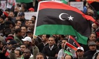 Tausende von Libyern protestieren gegen das Parlament