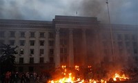 Ukraine: 37 Menschen kommen bei blutigen Zusammenstößen in Odessa ums Leben  