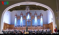 Erstes Konzert vietnamesisches Orchesters in Russland