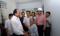 Vizepremierminister Nguyen Xuan Phuc besucht Provinz Khanh Hoa