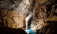 Werbung für die einzigartige Schönheit der Höhle Son Doong in Singapur