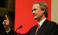 US-Demokrat Lincoln Chafee kandidiert für Präsidentschaftswahl 