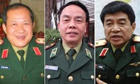 Drei Offiziere der vietnamesischen Volksarmee werden befördert