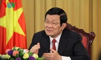 Staatspräsident Truong Tan Sang trifft Delegation der Menschen mit Verdiensten der Provinz Ha Nam