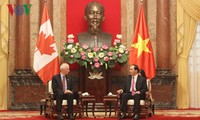 Staatspräsident Tran Dai Quang empfängt den kanadischen Außenminister Stephane Dion