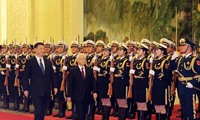 KPV-Generalsekretär Nguyen Phu Trong führt Gespräch mit dem Generalsekretär KP Chinas