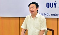 Vizepremierminister Vuong Dinh Hue leitet Sitzung der Beratungskommission für Finanzpolitik