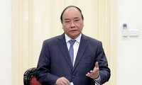 Premierminister Nguyen Xuan Phuc tagt mit seiner Wirtschaftsberatungsgruppe