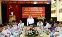 Ständiger Vizepremierminister Truong Hoa Binh tagt mit Vertretern der Behörde in Tuyen Quang