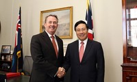 Vizepremierminister, Außenminister Pham Binh Minh besucht Großbritannien und Nordirland