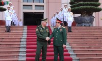 Hochrangige russische Verteidigungsdelegation zu Gast in Vietnam