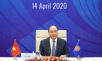 Premierminister Nguyen Xuan Phuc: ASEAN halten zusammen bei der Bekämpfung der Covid-19