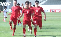 Vietnamesische U19-Fußballmannschaft gewinnt gegen philippinische U19-Mannschaft