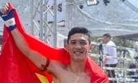 Vier vietnamesische Kämpfer gewinnen Meistertitel bei Muay-Thai-Festival in Thailand