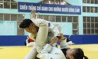 240 Sportler beteiligen sich an der Meisterschaft der nationalen Jiu-Jitsu-Vereine 